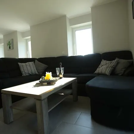 Castelferien Dak Apartment *